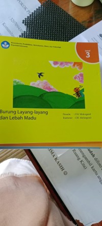 Burung Layang-Layang Dan Lebah Madu