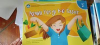Arum Pergi Ke Pasar